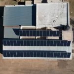 Instalación de paneles solares fotovoltaicos para generación de energía