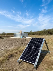 Instalación de paneles solares fotovoltaicos para generación de energía